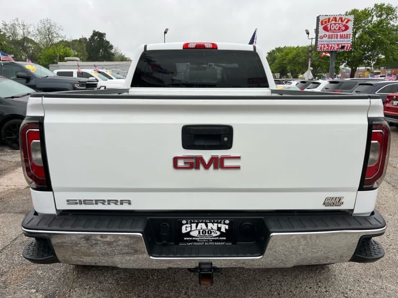 GMC Sierra 1500 2015 price $19,995