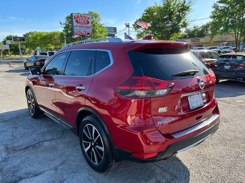 Nissan Rogue 2017 price $15,995