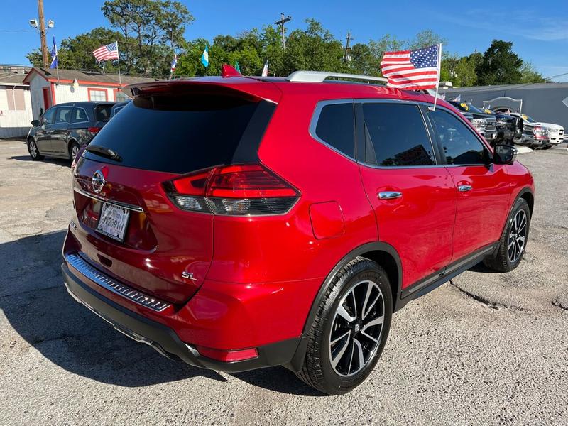 Nissan Rogue 2017 price $15,995