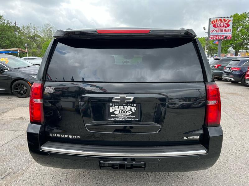 Chevrolet Suburban 2017 price $25,995