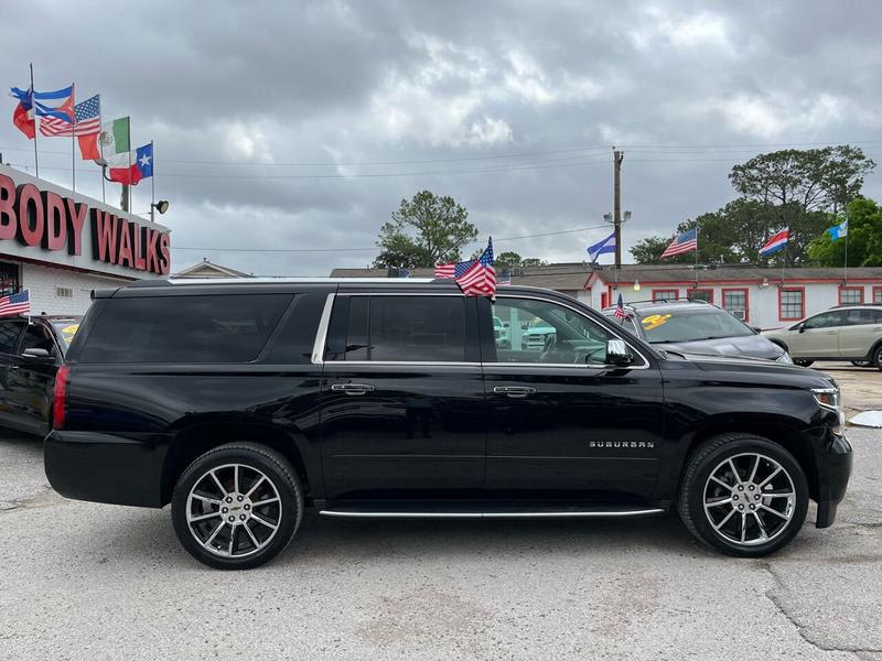 Chevrolet Suburban 2017 price $25,995