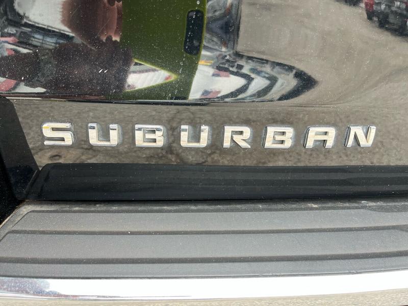 Chevrolet Suburban 2017 price $25,995