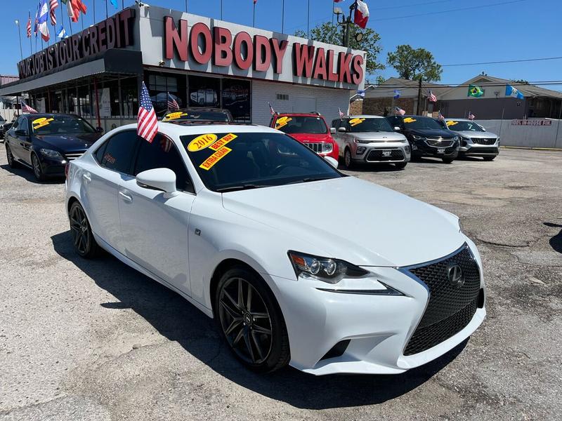 Lexus IS 200t 2016 price $18,995