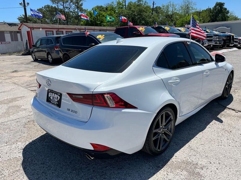 Lexus IS 200t 2016 price $18,995