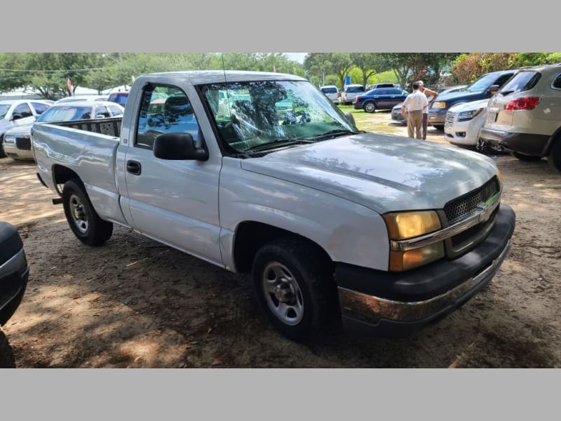 CHEVROLET SILVERADO 1500 2004 price $3,250