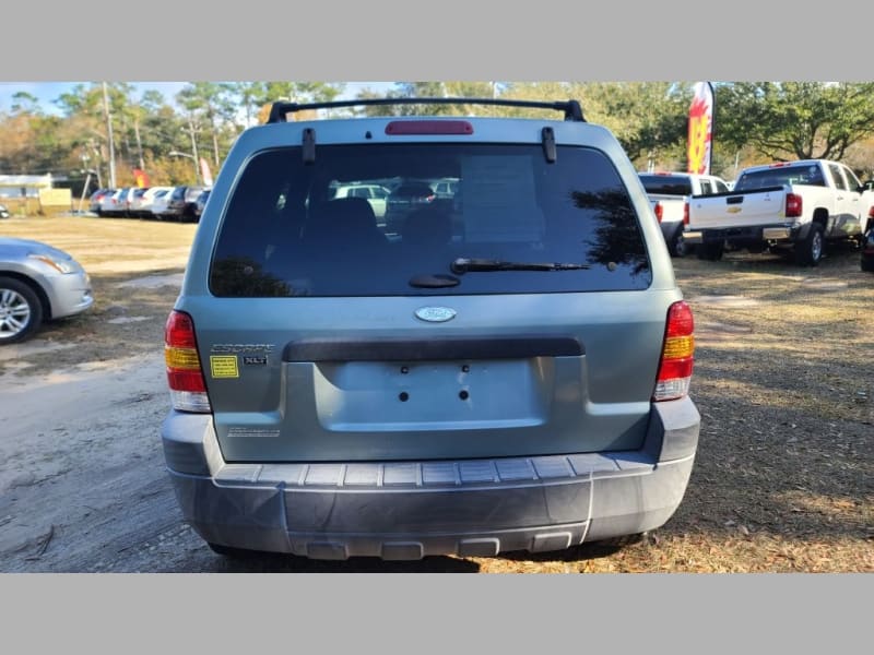 FORD ESCAPE 2005 price $4,495