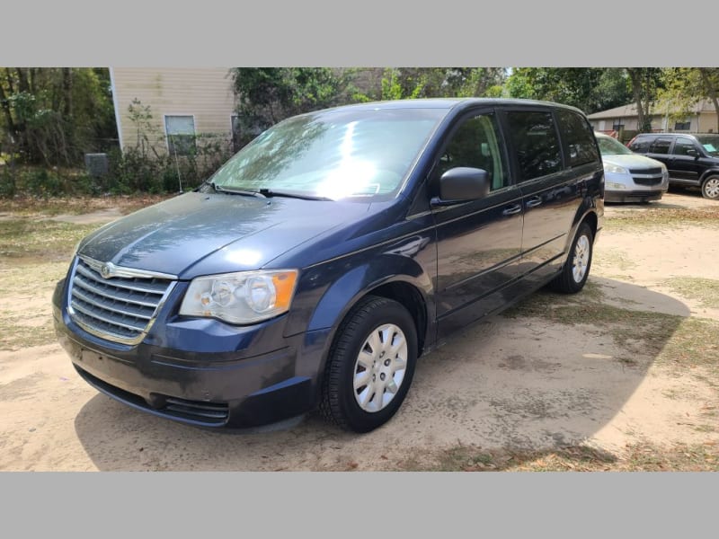 CHRYSLER TOWN & COUNTRY 2009 price $4,995