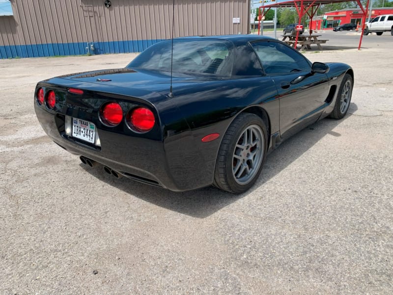 Chevrolet Corvette 2001 price $15,950