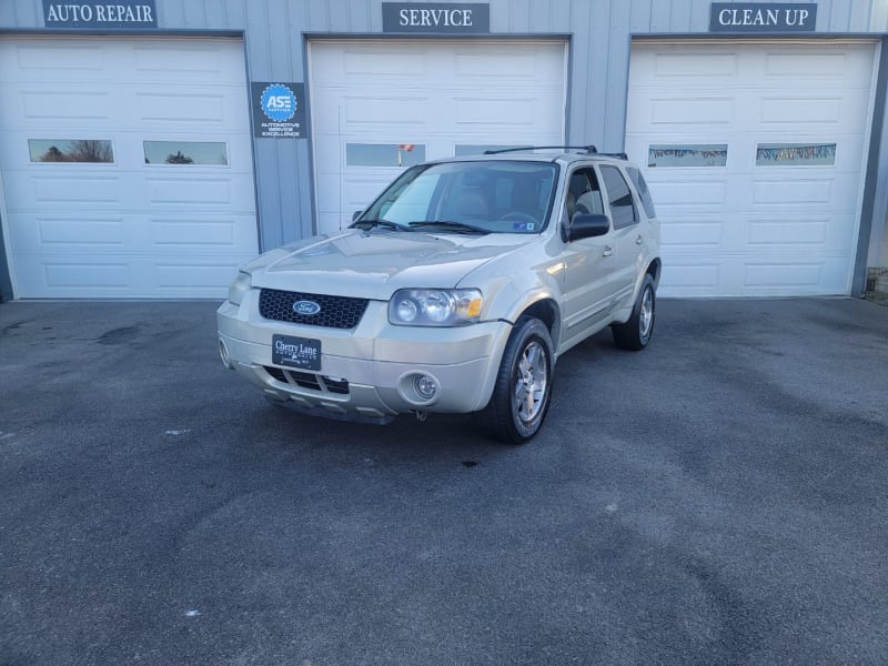 FORD ESCAPE 2005 price $4,995