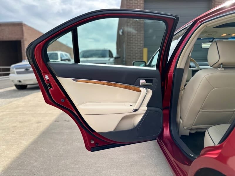 Lincoln MKZ 2012 price $8,295