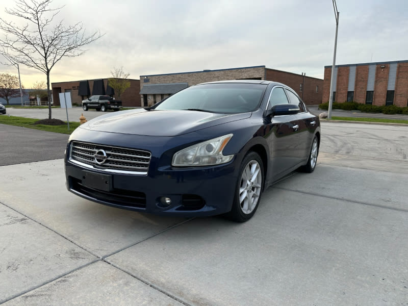 Nissan Maxima 2011 price $9,995