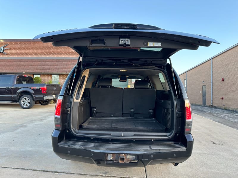 Chevrolet Suburban 2008 price $11,995