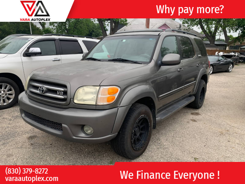 Toyota Sequoia 2004 price $5,450