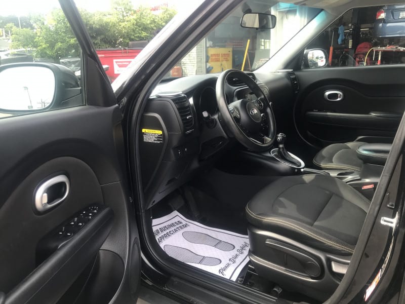 Kia Soul 2016 price $12,995