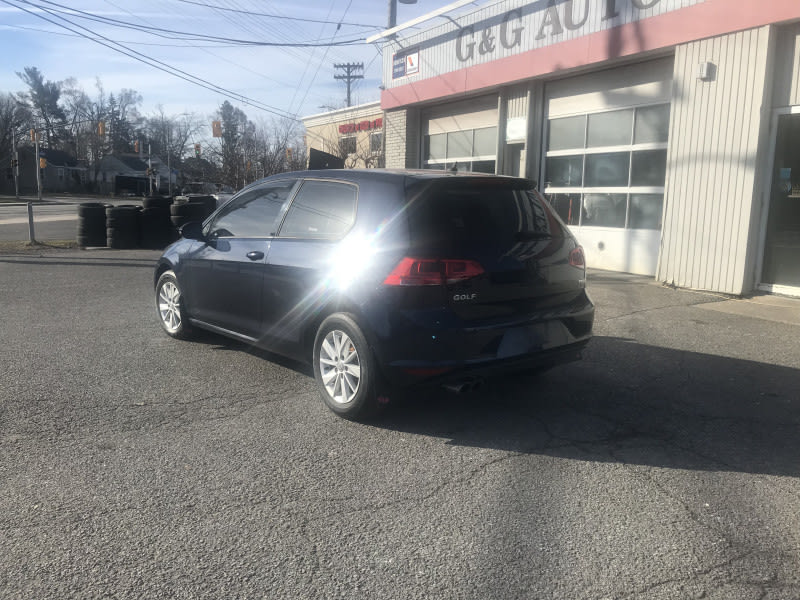 Volkswagen Golf 2017 price $10,995