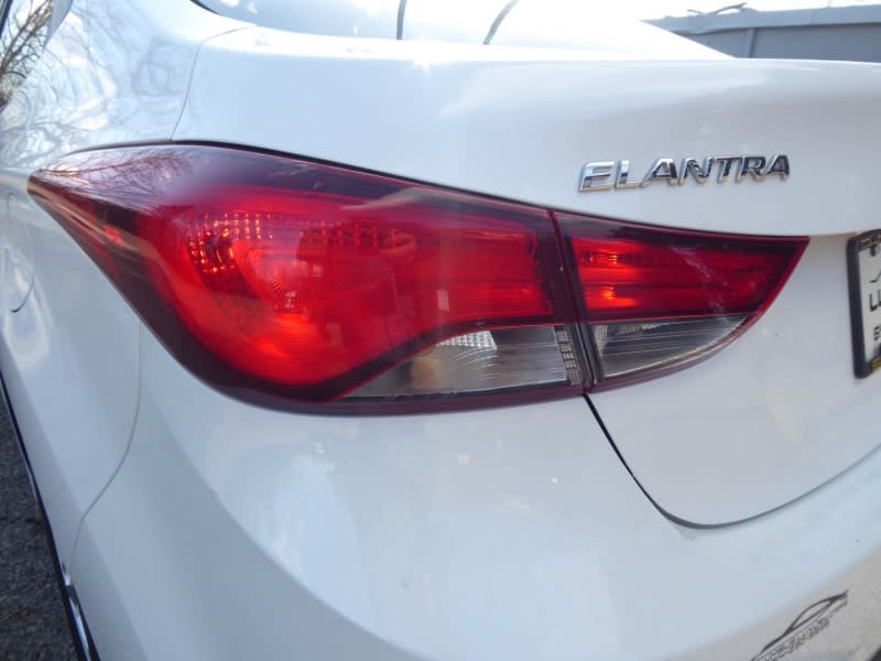 Hyundai Elantra 2015 price $7,963