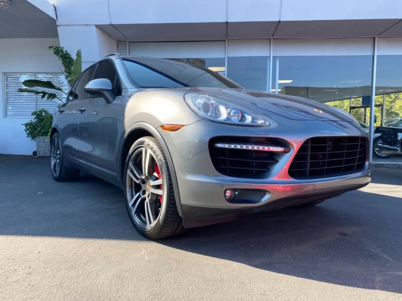 Porsche Cayenne 2013 price $39,750