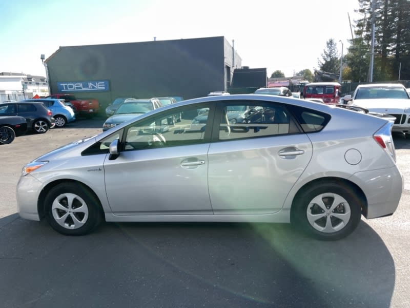 Toyota Prius 2014 price $9,850