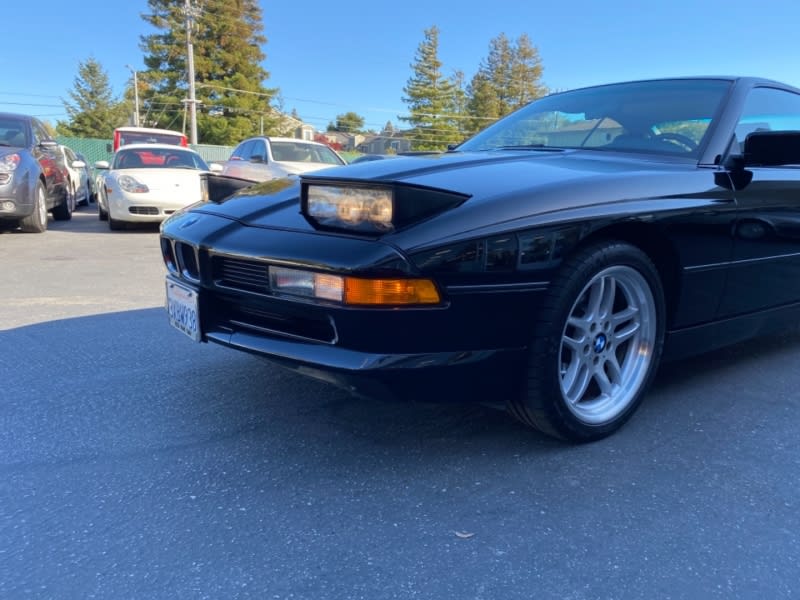 BMW 8-Series 1992 price $29,888