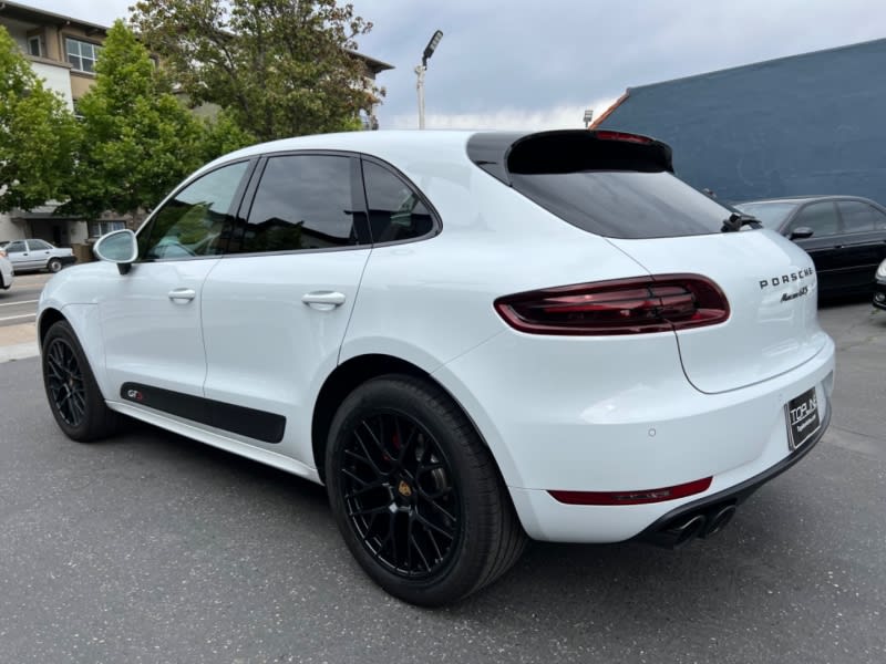 Porsche Macan 2017 price $64,900