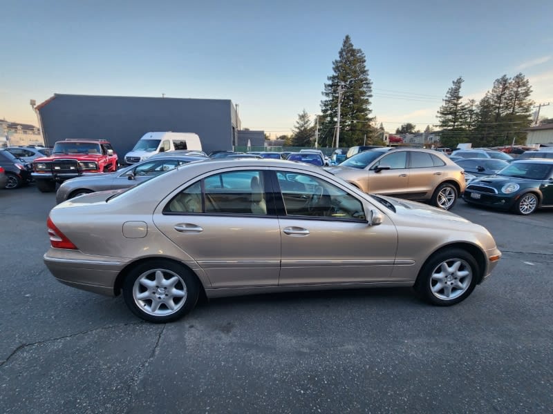 Mercedes-Benz C-Class 2002 price $5,800