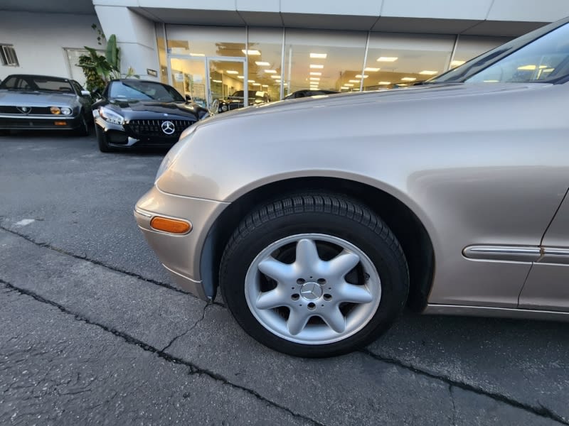 Mercedes-Benz C-Class 2002 price $5,800