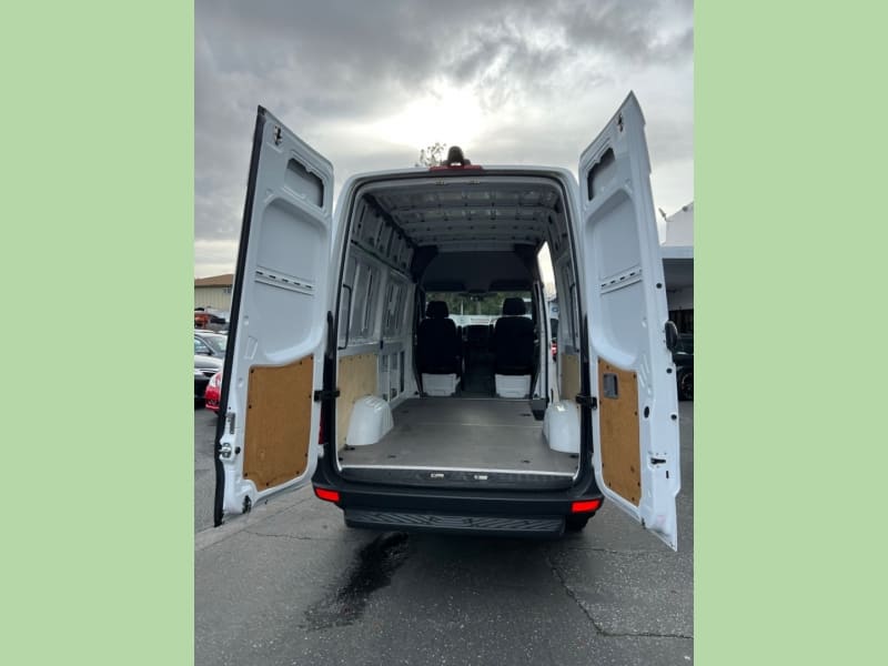 Mercedes-Benz Sprinter Cargo Vans 2016 price $38,900