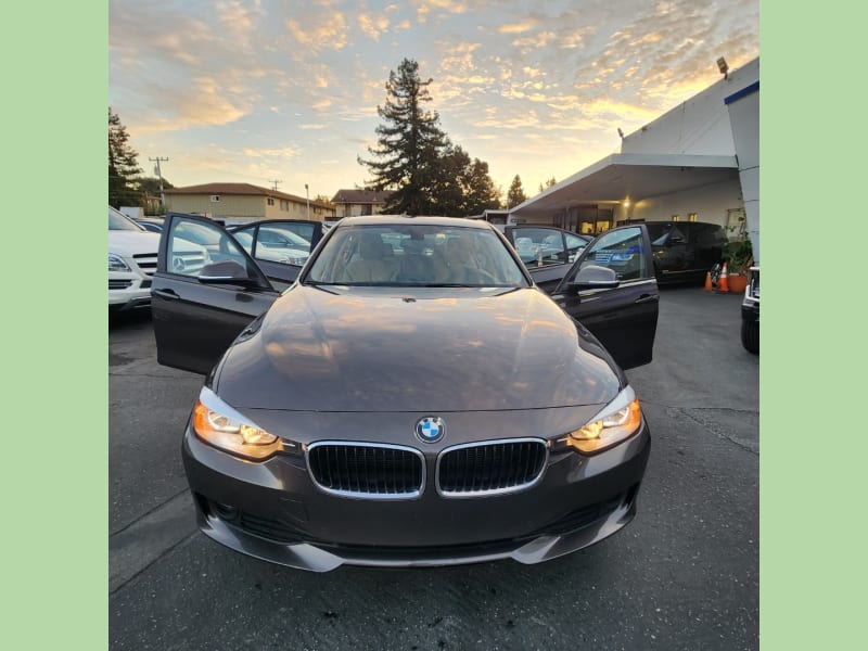 BMW 3-Series 2014 price $13,900