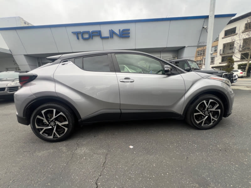 Toyota C-HR XLE FWD 2020 price $18,950