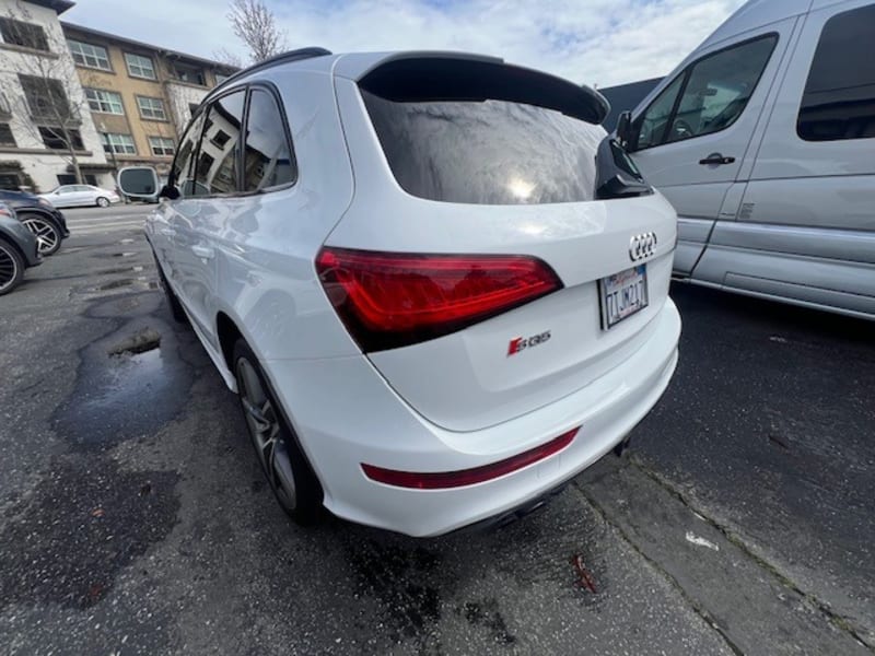 Audi SQ5 2016 price $22,700