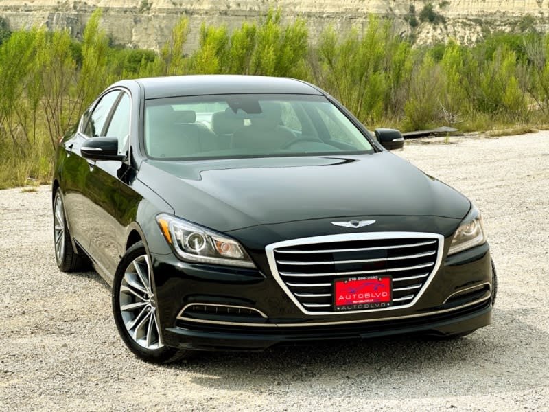 Genesis G80 2017 price $14,381