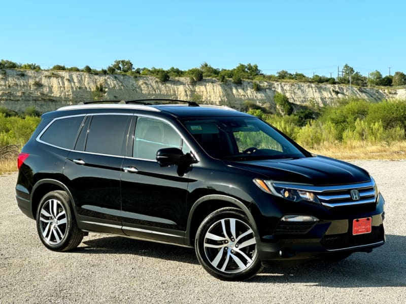 Honda Pilot 2017 price $19,777