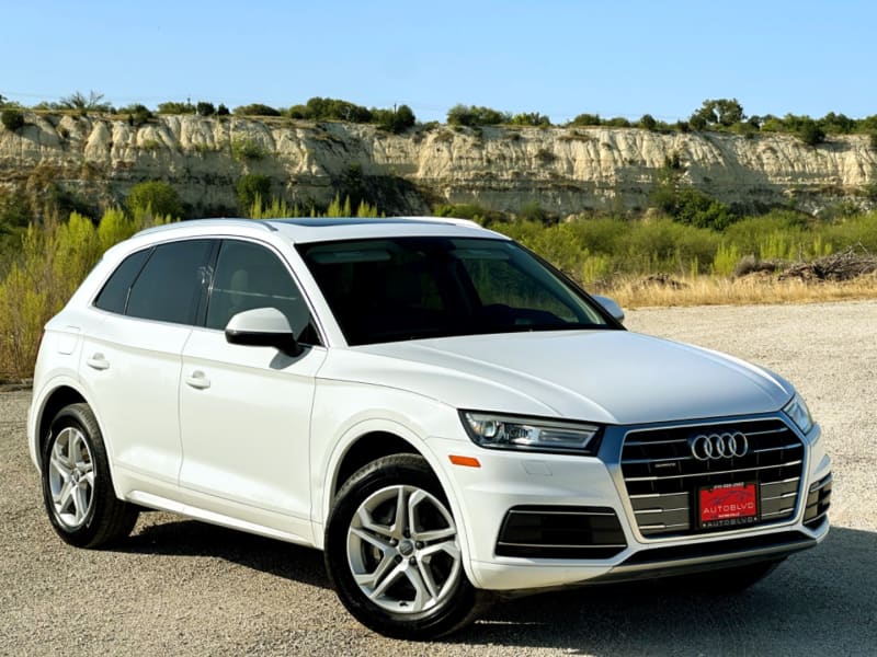 Audi Q5 2019 price $18,781