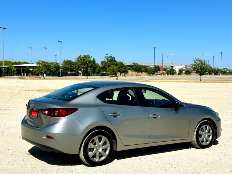 Mazda Mazda3 2015 price $9,998