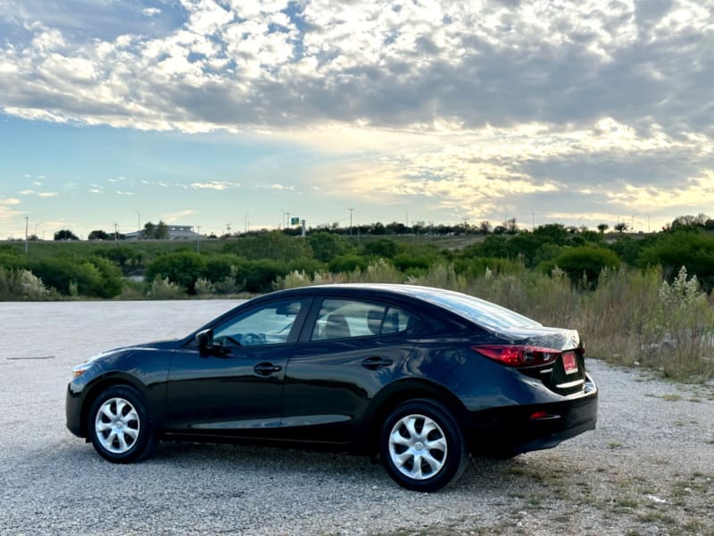 Mazda Mazda3 4-Door 2018 price $14,981