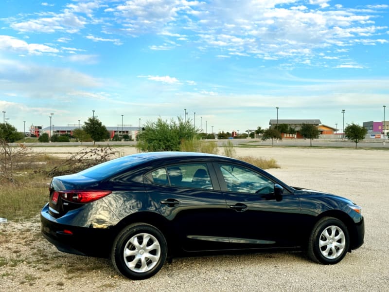 Mazda Mazda3 4-Door 2018 price $14,981