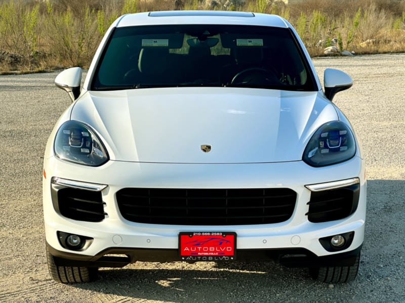 Porsche Cayenne 2016 price $18,941