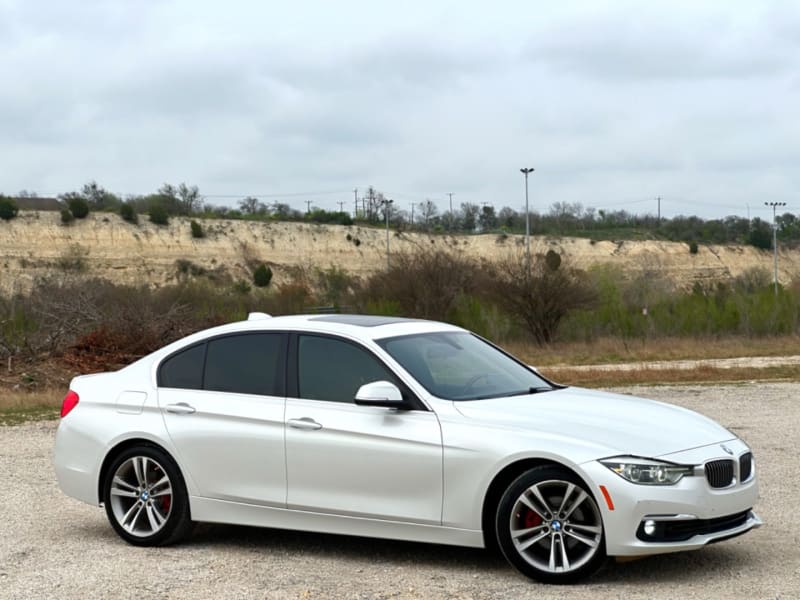 BMW 3-Series 2016 price $13,881