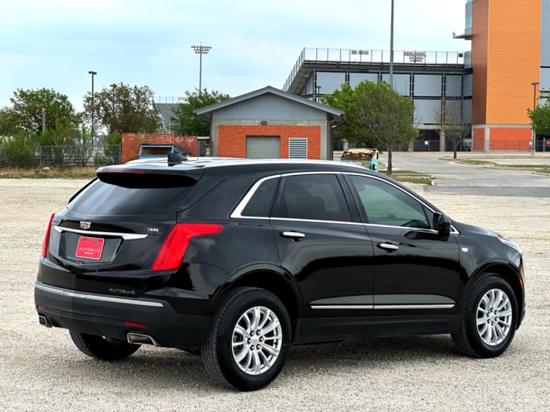 Cadillac XT5 2017 price $15,781