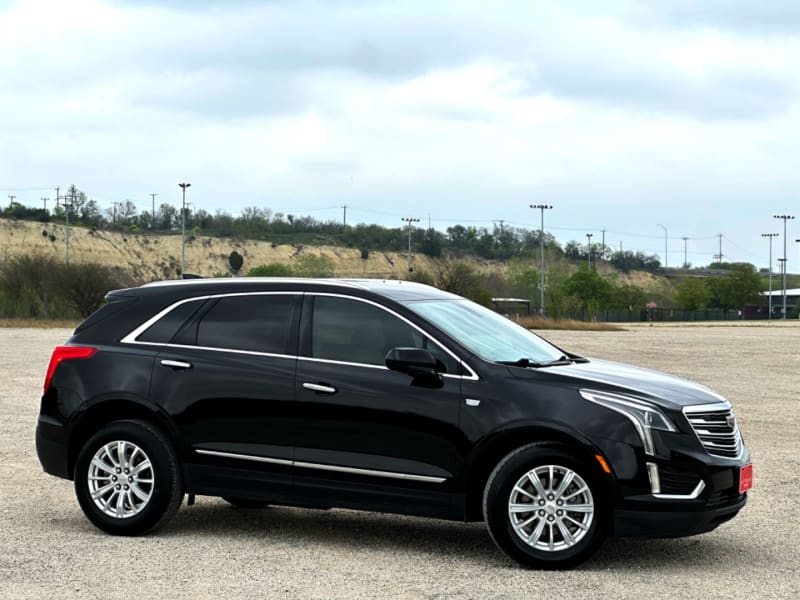 Cadillac XT5 2017 price $15,781