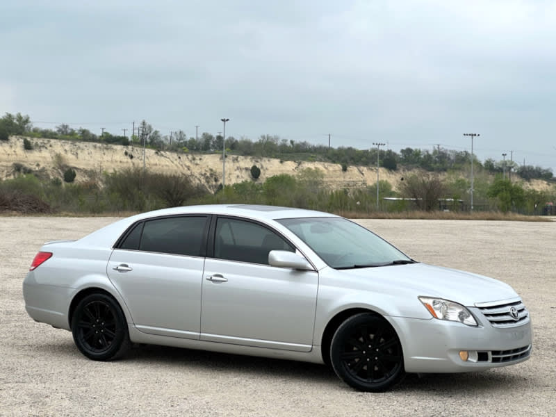 Toyota Avalon 2007 price $9,887