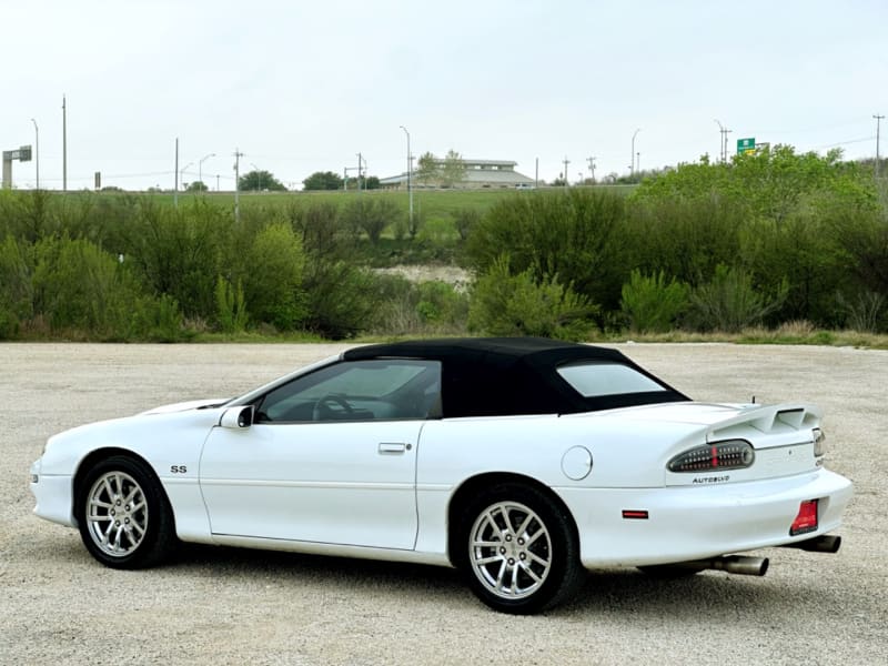 Chevrolet Camaro SS Convertible 2002 price $11,881