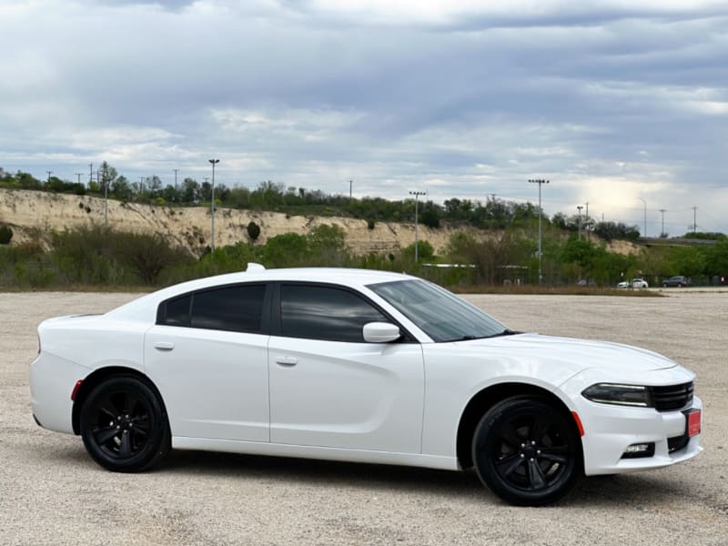 Dodge Charger 2018 price $13,997