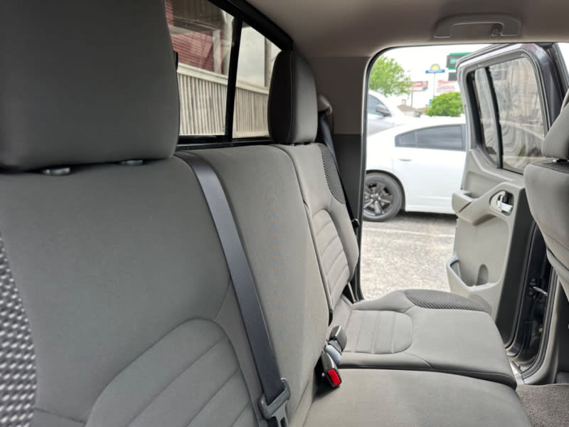 Nissan Frontier 2019 price $19,997