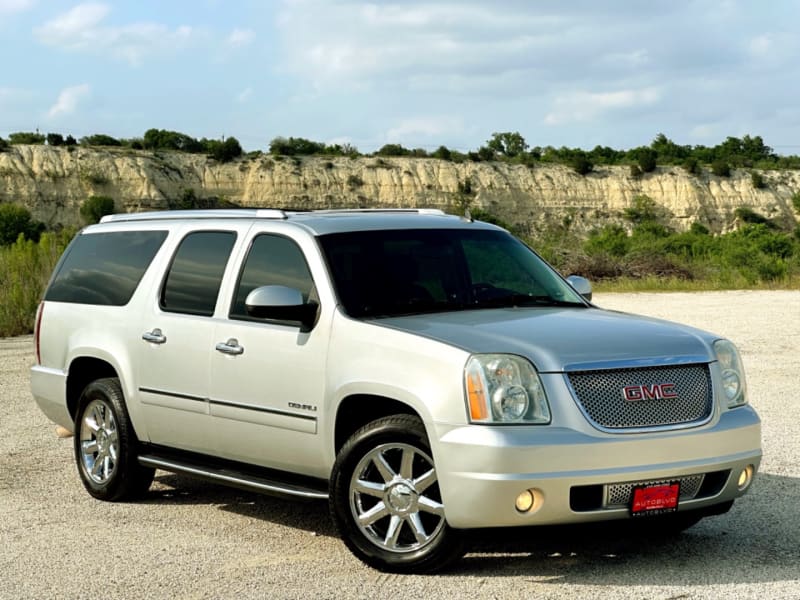 GMC Yukon XL Denali AWD 2014 price $18,981