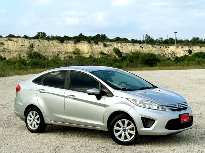 Ford Fiesta 2013 price $5,997