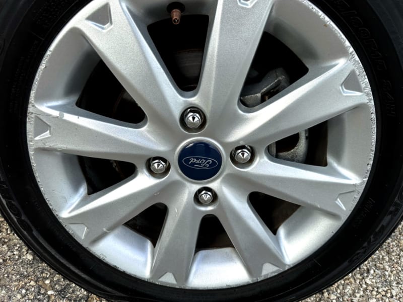 Ford Fiesta 2013 price $5,997