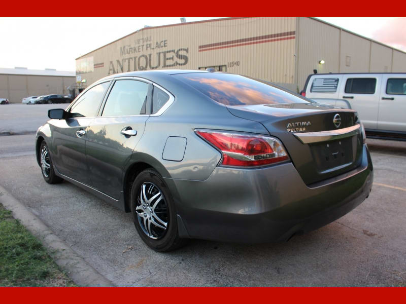 Nissan Altima 2015 price $7,499