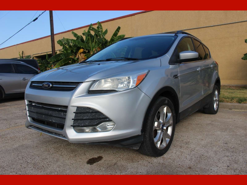 Ford Escape 2013 price $6,399