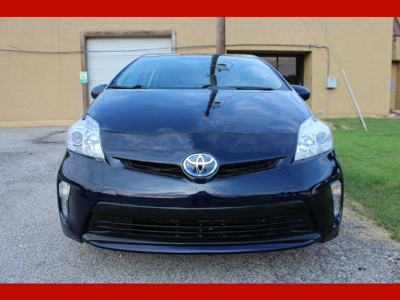 Toyota Prius 2015 price $8,999